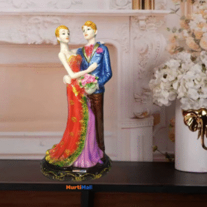 Romantic Couple Statue Showpiece – Perfect Decor & Gift for Lovers