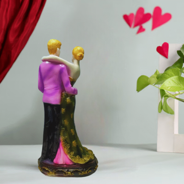 Couple Statue Gift – Symbol of Love for Home Decor & Special Occasions - Image 2