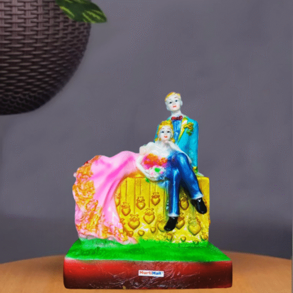 Romantic Couple Statue Gift – Perfect for Anniversary or Home Decor - Image 2