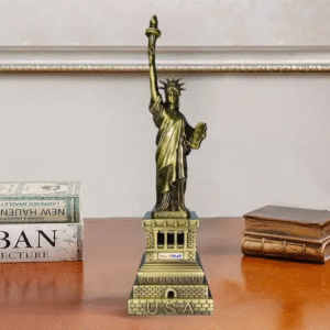 Statue of Liberty Statue – Iconic Decor for Home, Office & Gifting